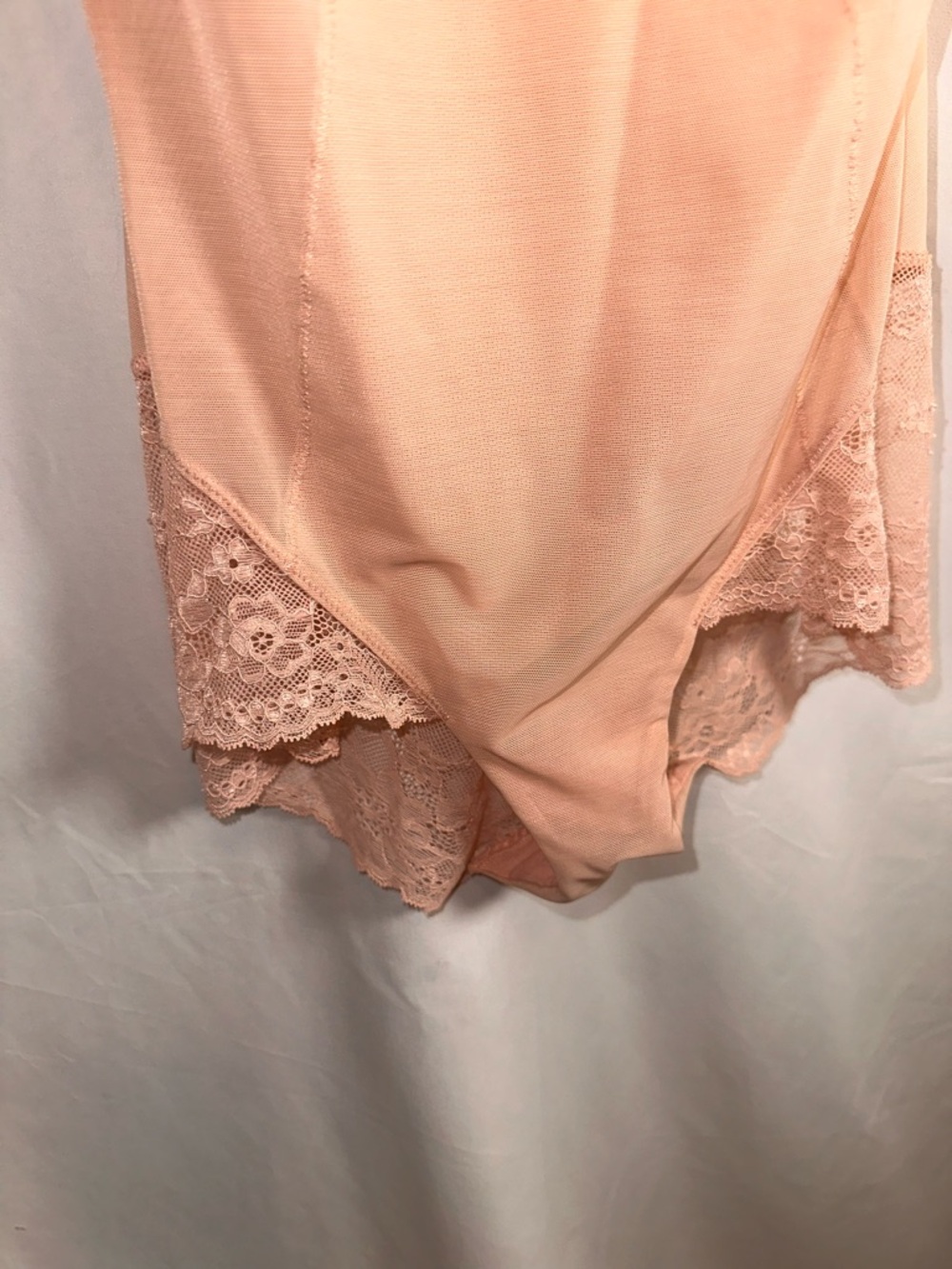 SPANX Lace-Trim Shaping bodysuit in Blush - Picture 2 of 7